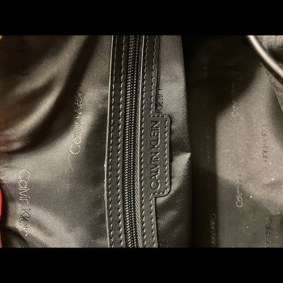 ✨SOLD✨ Calvin Klein crossbody - Picture 5 of 7